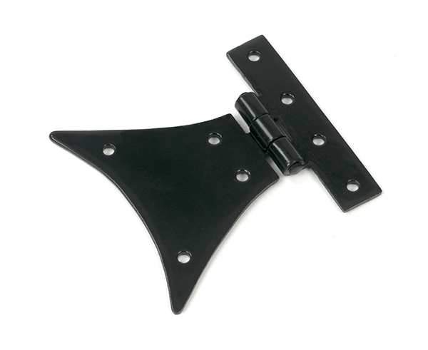 Black 3¼