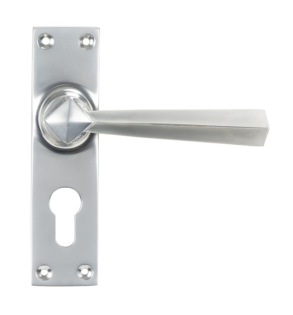 Satin Chrome Straight Lever Euro Lock Set