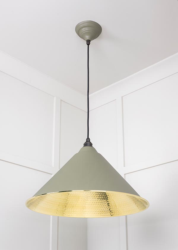 Hammered Brass Hockley Pendant in Tump