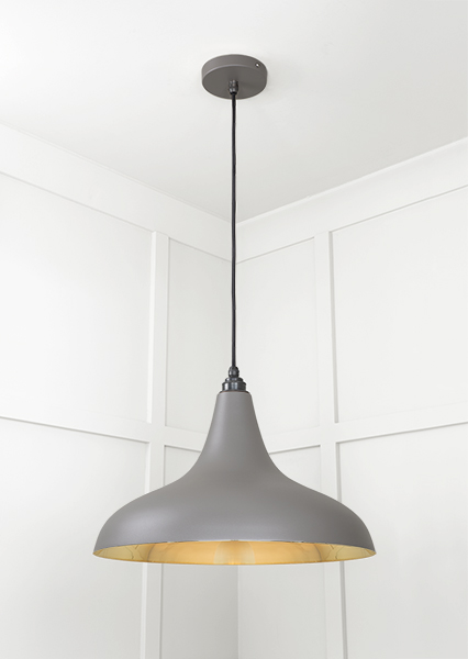 Smooth Brass Frankley Pendant in Bluff