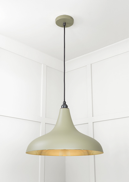 Smooth Brass Frankley Pendant in Tump