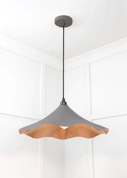 Smooth Copper Flora Pendant in Bluff