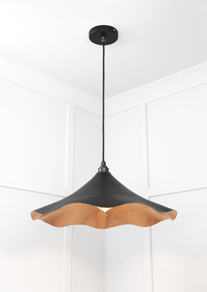 Smooth Copper Flora Pendant in Elan Black