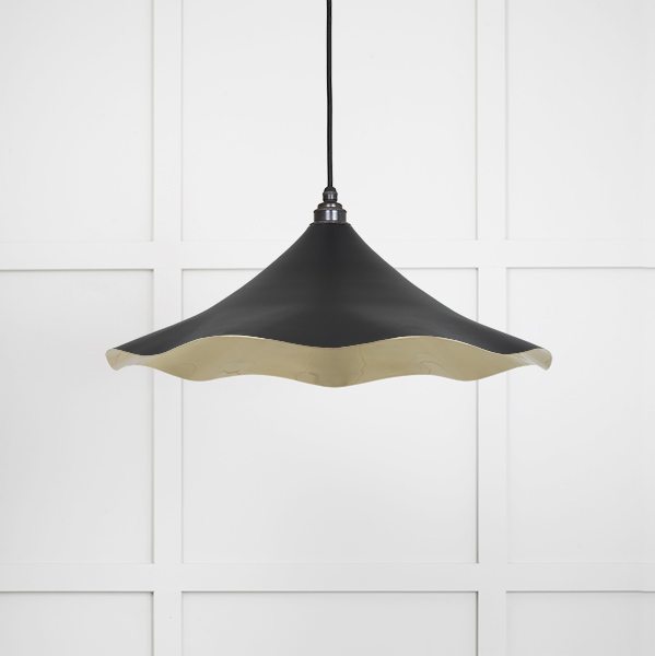 Smooth Brass Flora Pendant in Elan Black