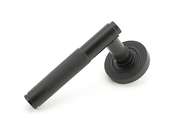 Matt Black Brompton Lever on Rose Set (Beehive) - Unsprung