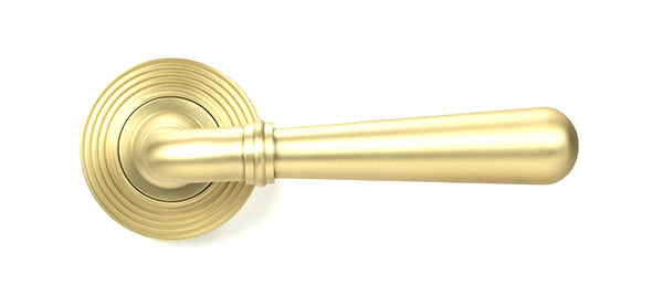 Satin Brass Newbury Lever on Rose Set (Beehive)