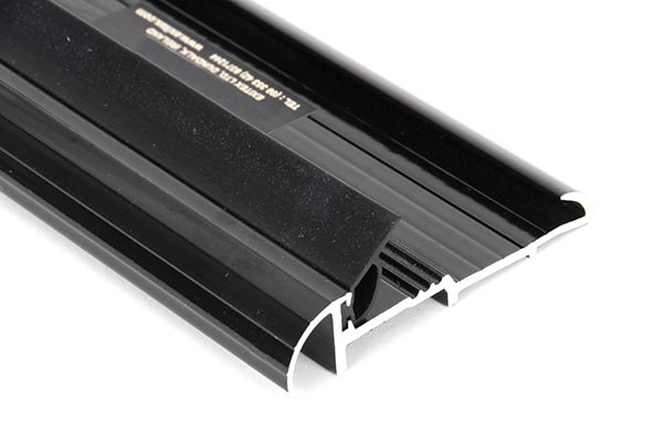Black 3000mm OUM/4 Threshold
