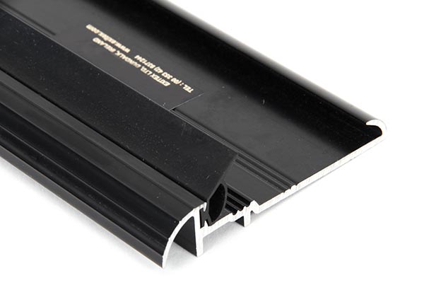 Black 1829mm OUM/6 Threshold