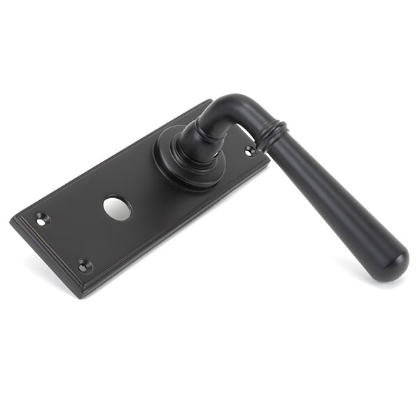 Aged Bronze Newbury Lever Bathroom Set