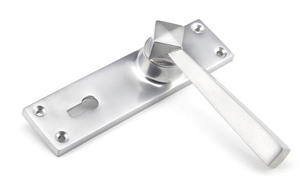 Satin Chrome Straight Lever Lock Set