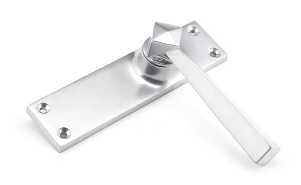 Satin Chrome Straight Lever Latch Set