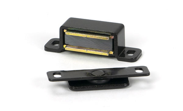 Black Magnetic Catch 6kg Pull
