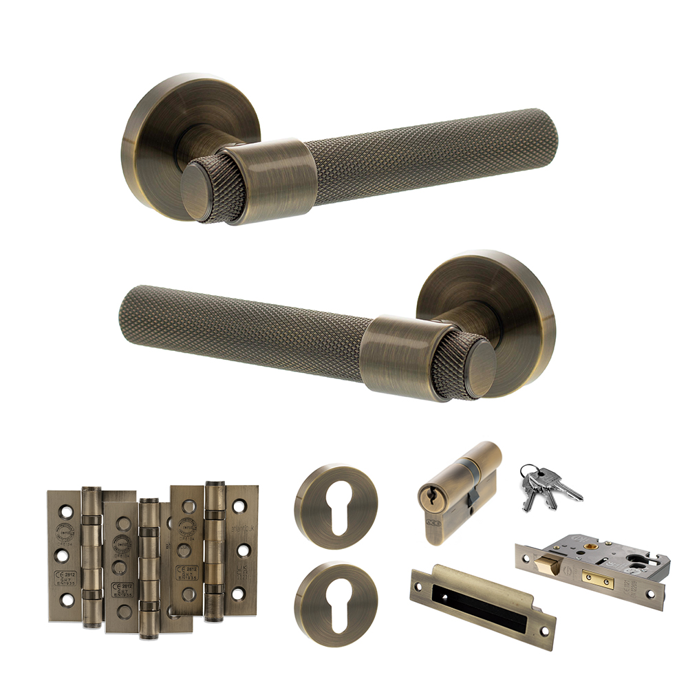 Senza Pari Andretta Door Handle Pack (Euro Lock Set - 2.5" CE Sashlock, 3" Fire Rated Hinges x3) - Antique Brass