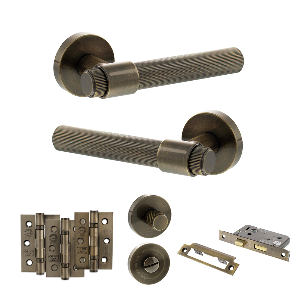 Senza Pari Fasana Door Handle Pack (Bathroom Set - 2.5" CE Bathroom Lock, 3" Fire Rated Hinges x3) - Antique Brass