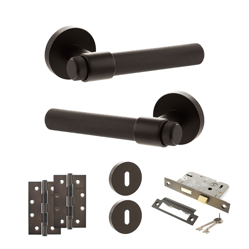 Senza Pari Fasana Door Handle Pack (3 Lever Lock Set - 2.5" CE Sashlock, 4" Slim Knuckle Hinges x2) - Urban Dark Bronze