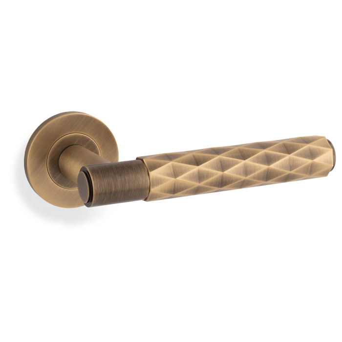 ALEXANDER & WILKS SPITFIRE LEVER DIAMOND CUT ON 50X6MM ROSE - Antique Brass