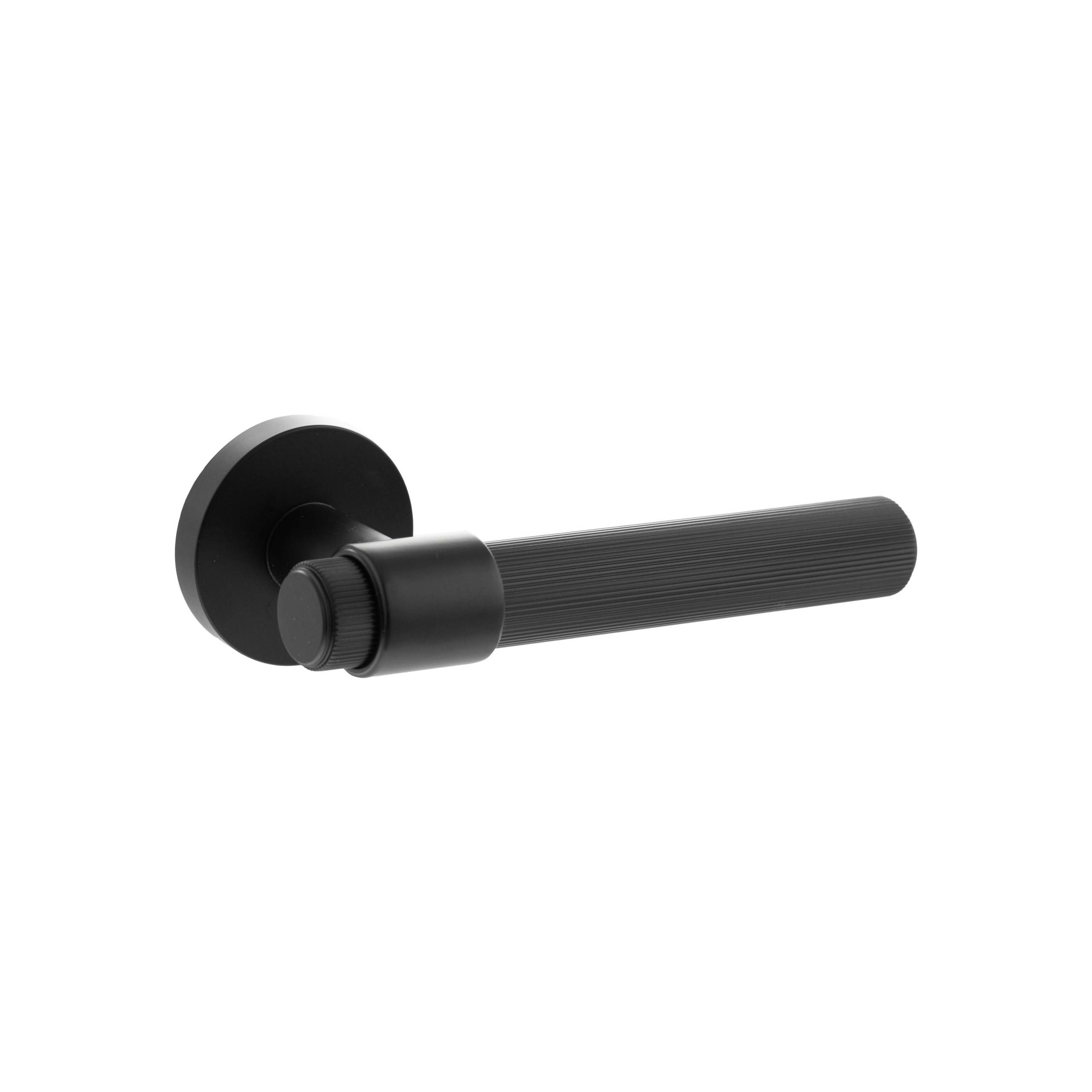 Senza Pari Fasana Linear Knurled Lever Door Handle on Minimal Round Rose - Matt Black